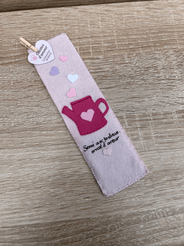 goutte d'amour - marque-page en feutrine